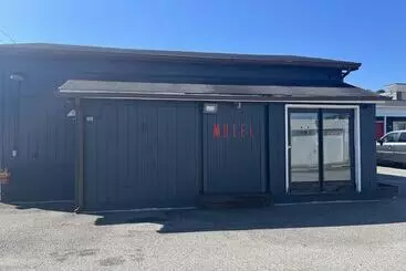 Golden Luck Motel