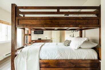 کلبه Rocker By Avantstay Gorgeous Ski In Ski Out Cabin In Heart Of Breck