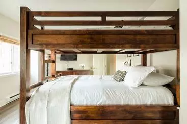 コテージ Rocker By Avantstay Gorgeous Ski In Ski Out Cabin In Heart Of Breck