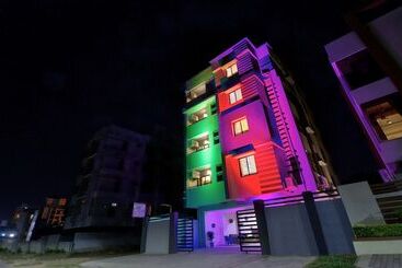 Itsy Hotels Carnival Inn