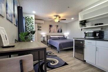 Отель Sunny Palms Inn