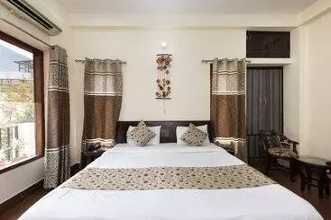Hotel Yogved Hospitality And Resort
