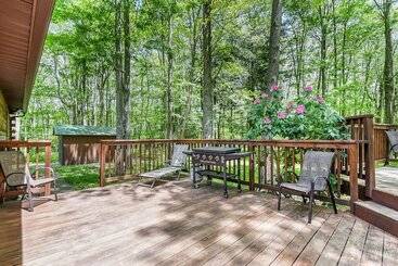 Сельский дом Lincoln Log Cabin