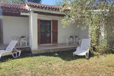 Апарт-отель Repose Olive Grove Roda