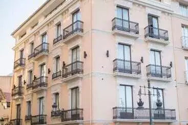 Hotelli Myr Puerta Serranos