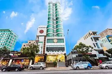 Hotel Adina