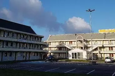 Отель Premiere Classe Amiens Est Glisy