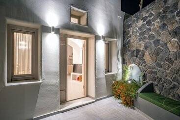 Pension Wine And Yard Caves