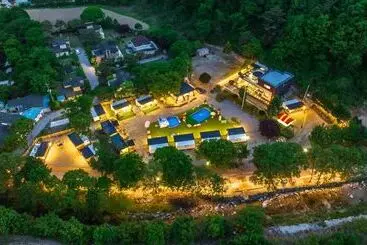Pensionat Saeyeon Glamping & Caravan Pocheon