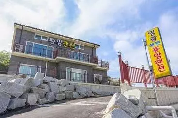 Yeonggwang Beach Central Pension