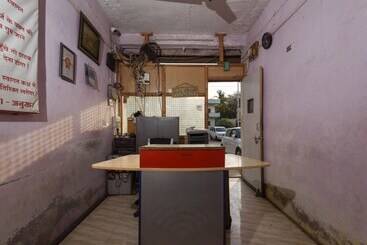 Hotel Goroomgo Shree Morya Palace Aurangabad