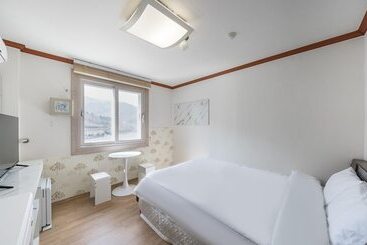 Motel Hadong Namdo