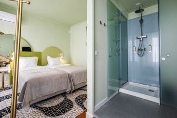 پانسیون Lr Guest House