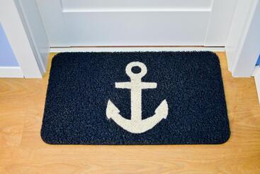 Bed and Breakfast Nautical Rooms In Old Part Of The Town