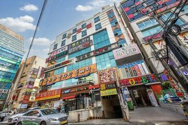Motel Changwon Bonggok Dong Roll