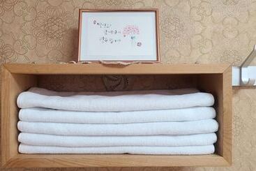 Damyang Lara 345 Pension