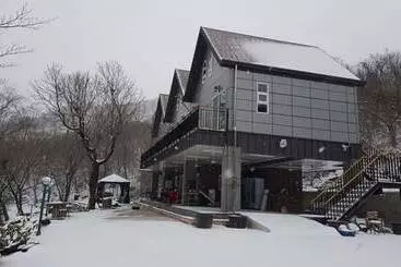 Gwangyang Banwolsanjang Pension