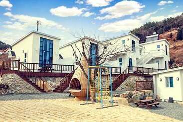 Namhae Bada Grida Pension