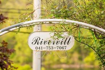 Geumsan Riverville Pension