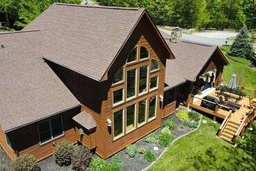 Сельский дом Kim S Cove Motorcycle Friendly Cabin Features Game Room By Redawning