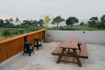 Пансион The Ume Cemagi