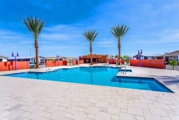 קוטג'' Monte Vista Rv Resort