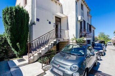 膳宿费 Room Bruna