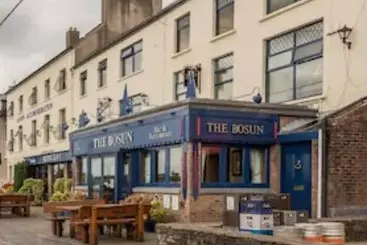 ペンション The Bosun