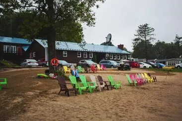 ホテル Great Blue Resorts   Mccreary S Beach