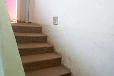 پانسیون Lefins Lounge