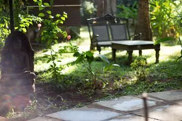 Hotell Leela Cottages