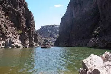 Mökkimajoitus Cabañas Rocas Amarillas