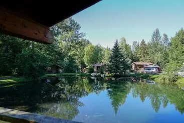 Mökkimajoitus Hope Alaska S Bear Creek Lodge