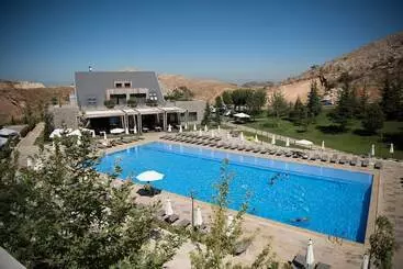 هتل Le Grand Chalet Zaarour