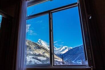 پانسیون Becho House