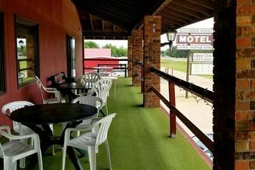 Alexander House Motel