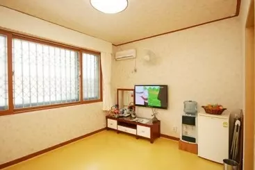 Motel Donghae Mangsang Golden Beach Pension
