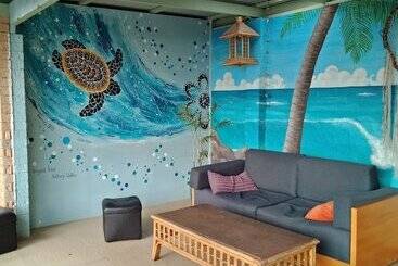 הוסטל Ozzie Pozzie Backpackers   Yha