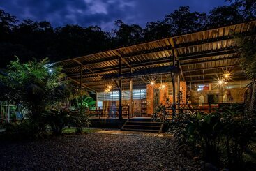 Kuyana Amazon Lodge