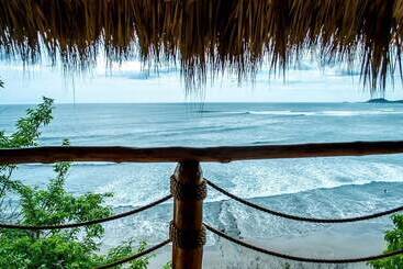 Magnific Rock Surf Resort & Yoga Retreat Nicaragua Hostel