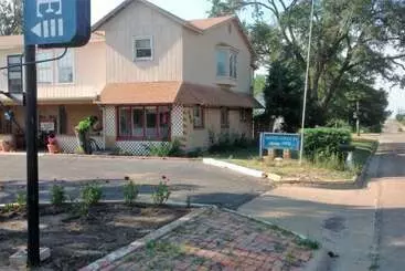 Motelli Country Club Inn