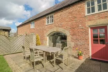 Mökkimajoitus The Red Barn