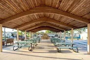 Rainbow Village Of Largo