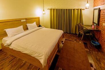 هتل Sarang Wildlife Sanctuary