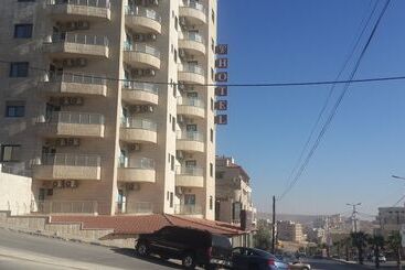 Jawabreh Hotel & Suites