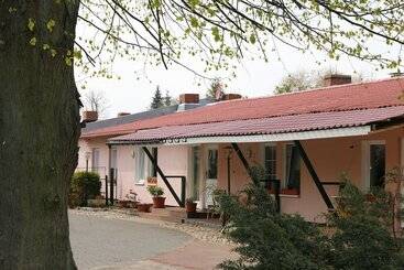 Pension, Seminarräume & Käsemanufaktur Im Leezener Hof