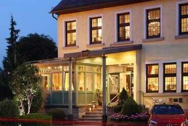 호텔 & Restaurant Menge