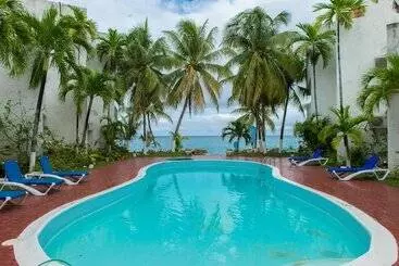 هتل آپارتمان Tropical Beach Suite