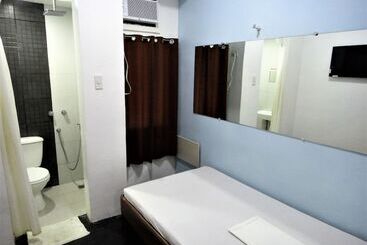 בית מלון כפרי Ggalyx Inn