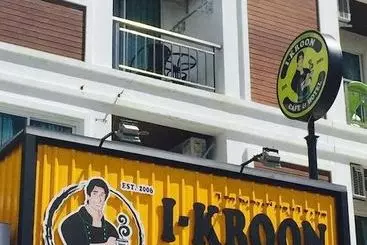 호텔 Ikroon Café &